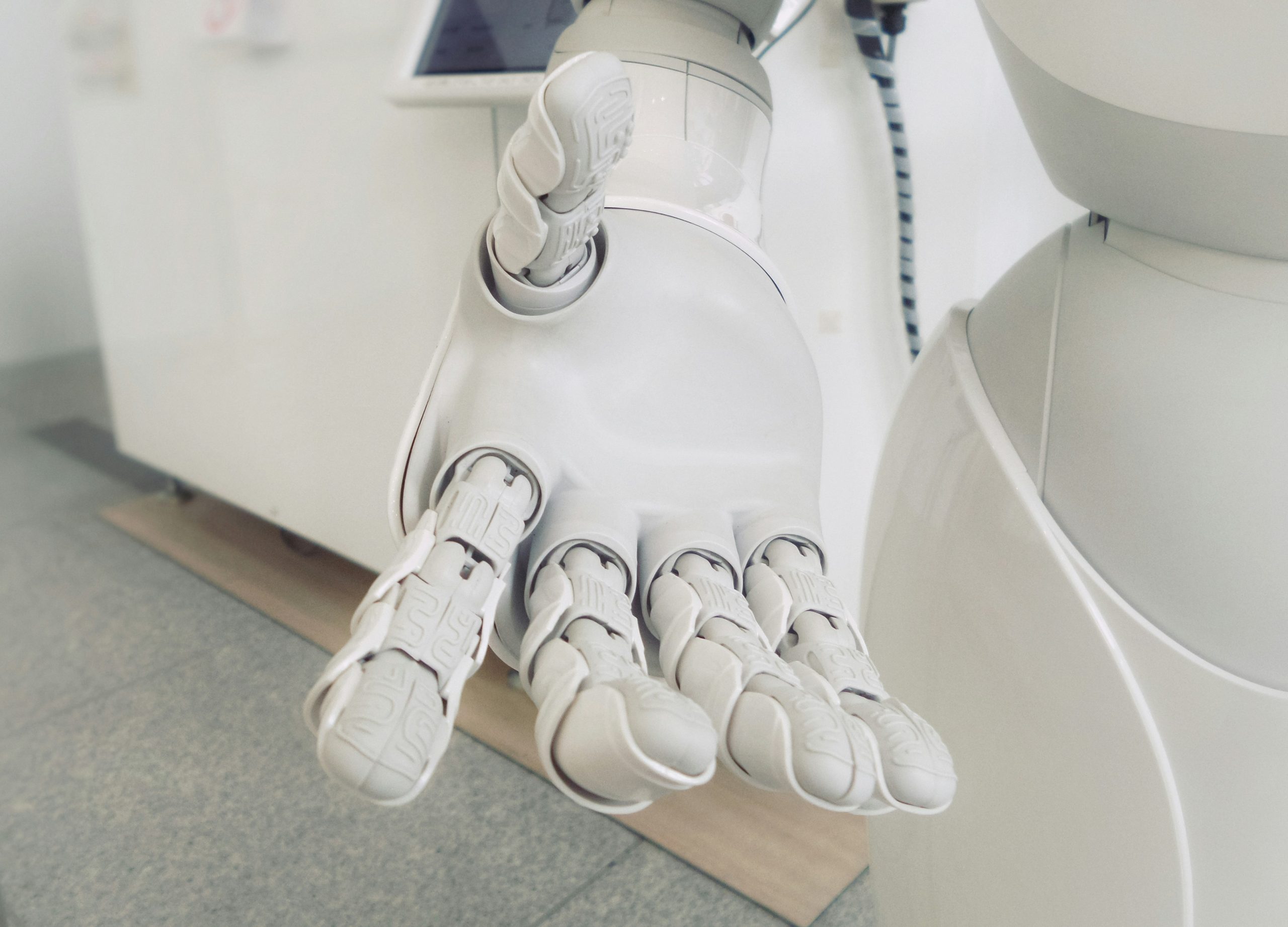 Japonija stato į AI robotus, kad išspręstų darbuotojų trūkumą